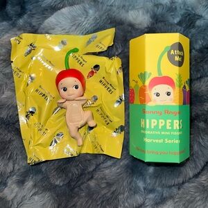 Sonny Angel Cherry Hipper